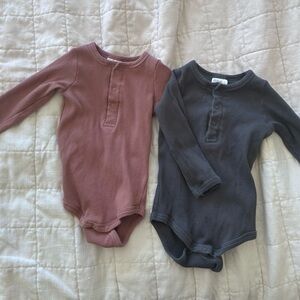 Two-pack Mebie Baby Long-sleeve Ribbed Organic Cotton Bodysuits